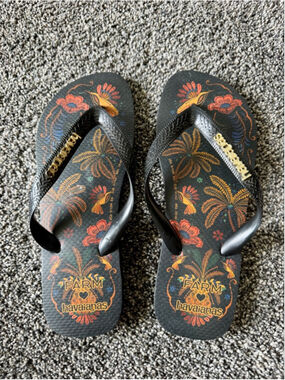 Women's Havaianas x FARM Rio Classic Tropical Flip Flop Sandals Size 9